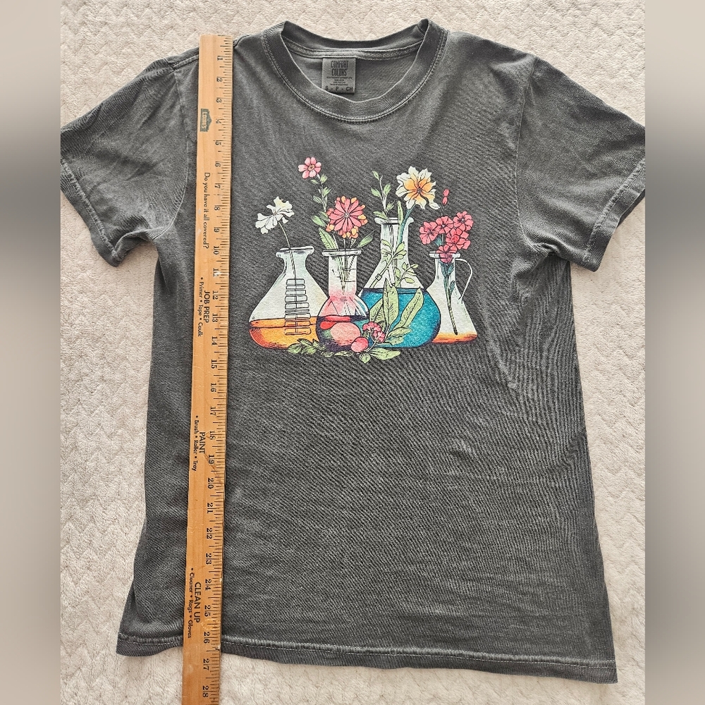 Flowers And Science Tee, Size Small - Picture 3 of 7